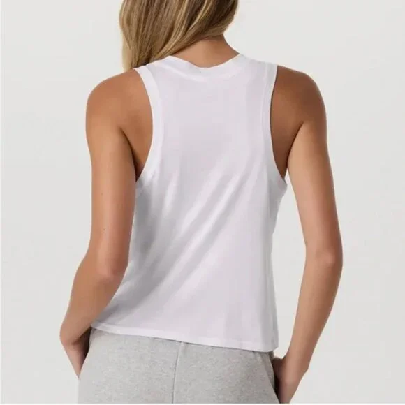 Vuori Energy Tank Top White L - Picture 2 of 10